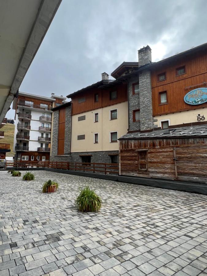 Ferienwohnung Casa Di Valentina Breuil-Cervinia Exterior foto