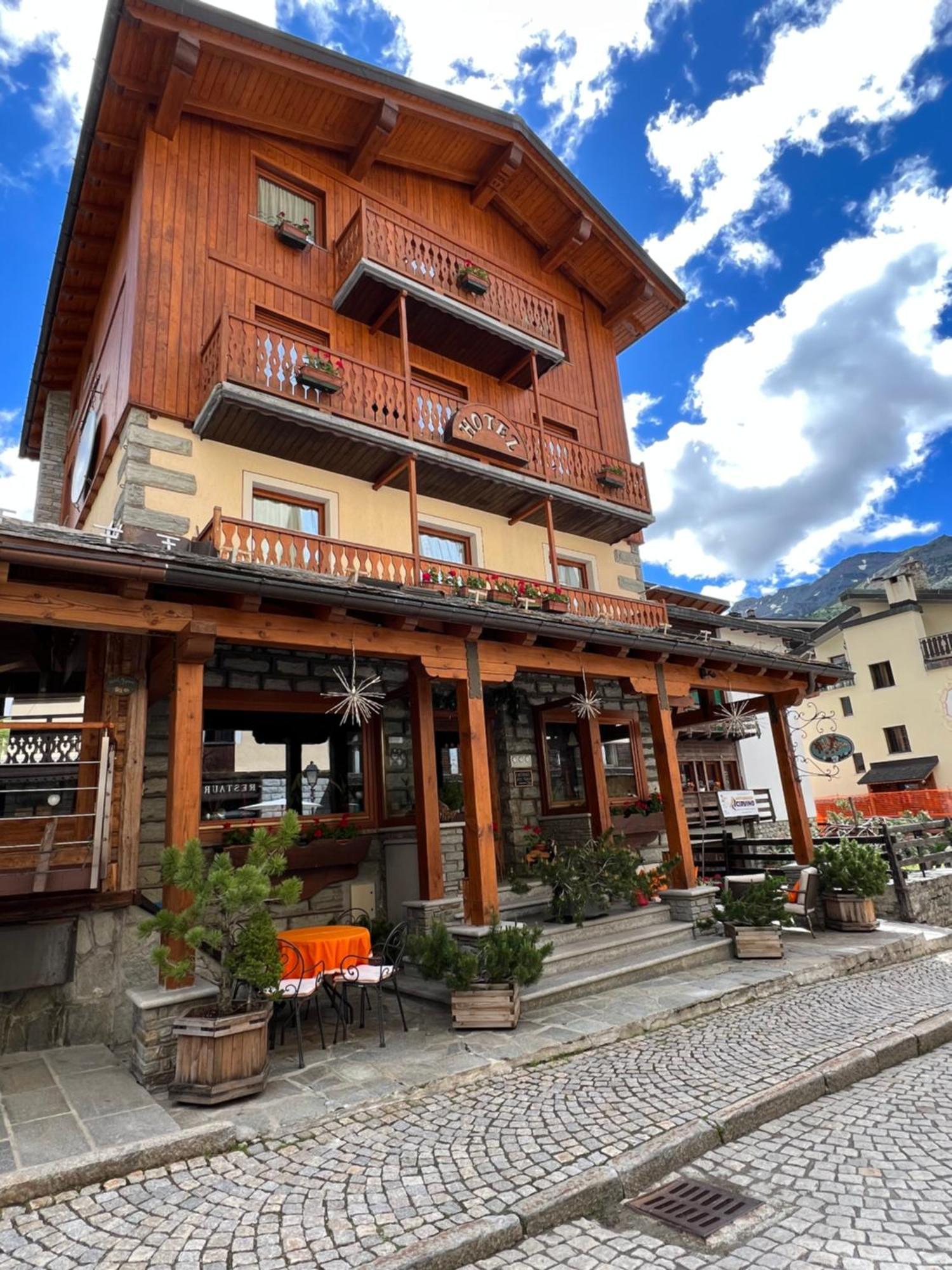 Ferienwohnung Casa Di Valentina Breuil-Cervinia Exterior foto
